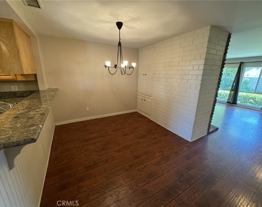 1225 E 1st - Photo Thumbnail 10