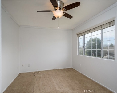 440 Coronado Street - Photo Thumbnail 16