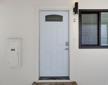 830 C Ave - Photo Thumbnail 16