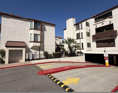 376 Center St - Photo Thumbnail 1