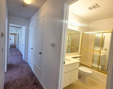 980 Oakland Hills Drive - Photo Thumbnail 8