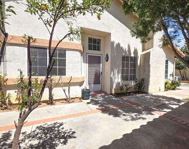 980 Oakland Hills Drive - Photo Thumbnail 1