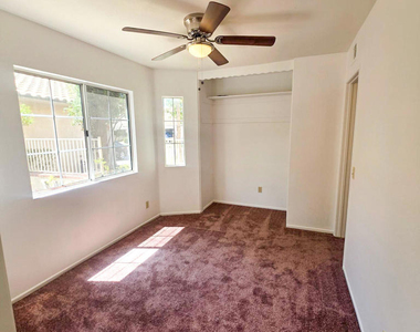 980 Oakland Hills Drive - Photo Thumbnail 5