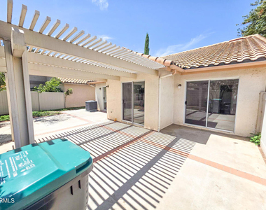 980 Oakland Hills Drive - Photo Thumbnail 17
