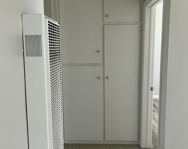 140 W 5th Street - Photo Thumbnail 19