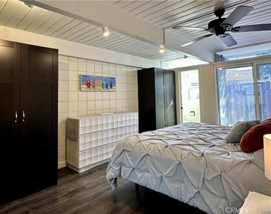 214 Del Gado Road - Photo Thumbnail 9