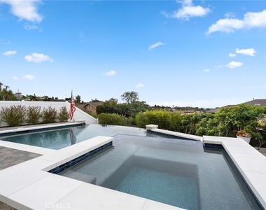 946 Avenida Presidio - Photo Thumbnail 11