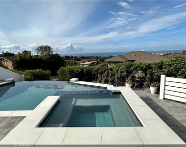 946 Avenida Presidio - Photo Thumbnail 4