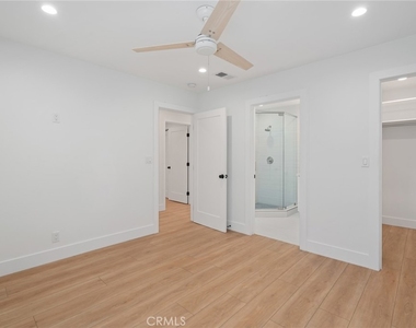 946 Avenida Presidio - Photo Thumbnail 22