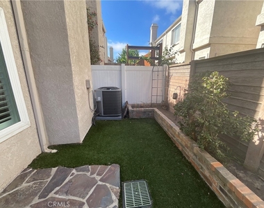543 Victoria Street - Photo Thumbnail 37