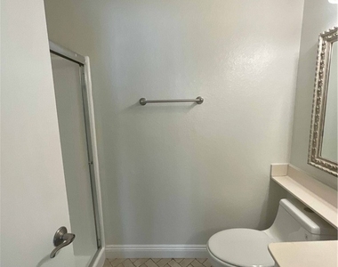 543 Victoria Street - Photo Thumbnail 29