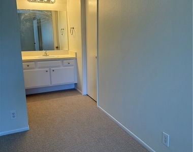 167 Greenfield - Photo Thumbnail 9