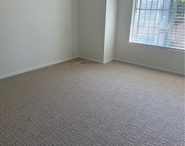 167 Greenfield - Photo Thumbnail 8