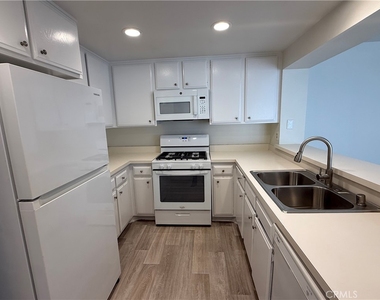167 Greenfield - Photo Thumbnail 6