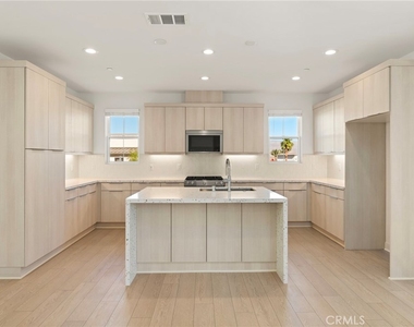 75162 Aldrich Drive - Photo Thumbnail 5