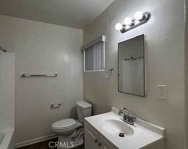 12437 Harris - Photo Thumbnail 9