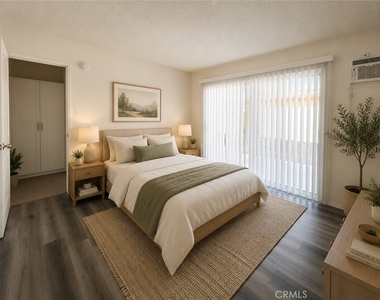 685 E Vista Chino - Photo Thumbnail 2