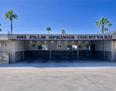 685 E Vista Chino - Photo Thumbnail 7