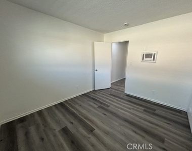 686 E Cottonwood Road - Photo Thumbnail 16