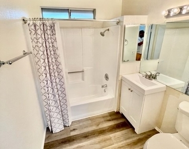 79400 Avenue 42 - Photo Thumbnail 9
