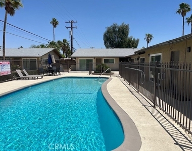 685 E Vista Chino - Photo Thumbnail 4