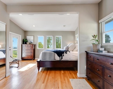 233 Wixon Avenue - Photo Thumbnail 20