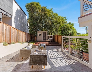 233 Wixon Avenue - Photo Thumbnail 5