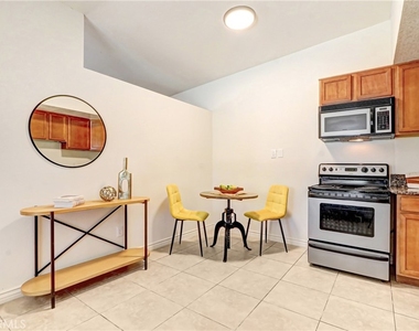 1706 Sessums Drive - Photo Thumbnail 2