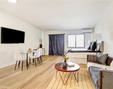 1706 Sessums Drive - Photo Thumbnail 2