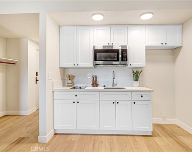 1706 Sessums Drive - Photo Thumbnail 4