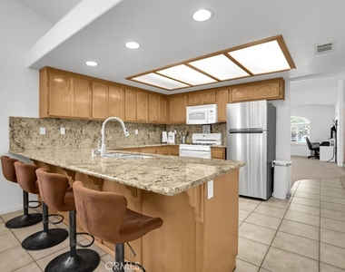 17885 Vista Point - Photo Thumbnail 6