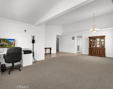 17885 Vista Point - Photo Thumbnail 5