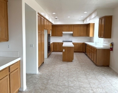 19131 Camassia Court - Photo Thumbnail 5