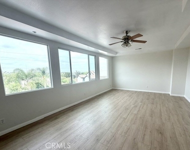 19131 Camassia Court - Photo Thumbnail 2