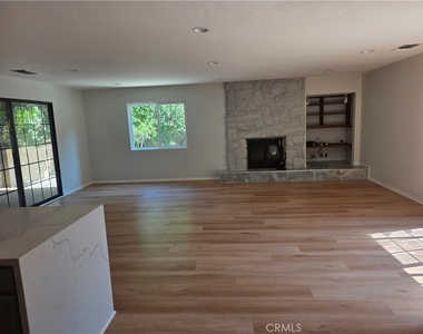 3255 Henrietta - Photo Thumbnail 6