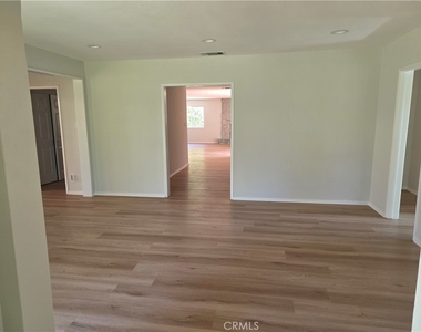 3255 Henrietta - Photo Thumbnail 3