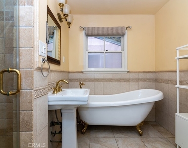 2909 Canada Boulevard - Photo Thumbnail 15