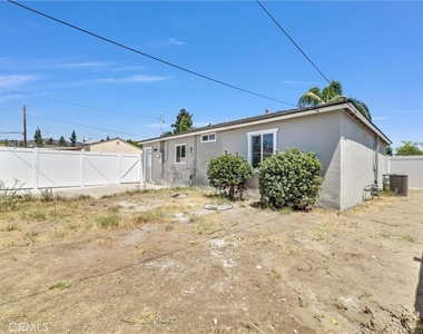 5505 N Traymore - Photo Thumbnail 26