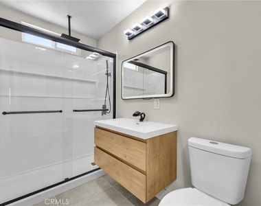5505 N Traymore - Photo Thumbnail 14