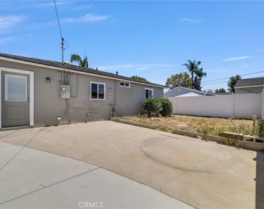 5505 N Traymore - Photo Thumbnail 25