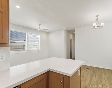 3030 Oceanside Boulevard - Photo Thumbnail 16