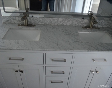 7480 Addison - Photo Thumbnail 28