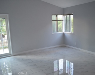 7480 Addison - Photo Thumbnail 26