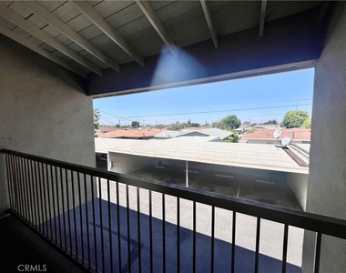 657 Scott Place - Photo Thumbnail 11