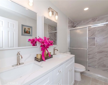 918 Huntington Dr - Photo Thumbnail 11
