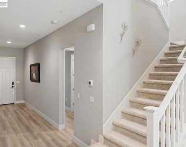 3010 Rio Grande Dr - Photo Thumbnail 10