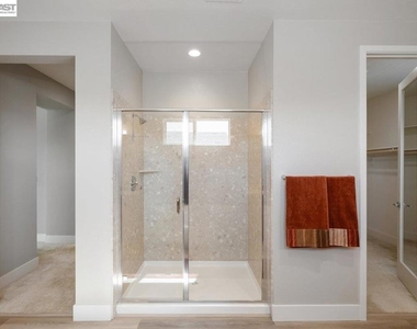 3010 Rio Grande Dr - Photo Thumbnail 21