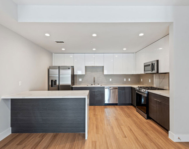 1906 Overland Avenue - Photo Thumbnail 1