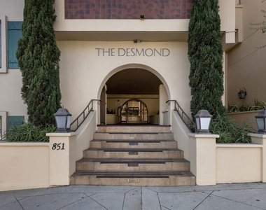 851 N San Vicente Boulevard - Photo Thumbnail 28