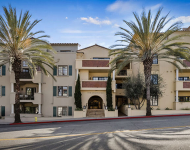 851 N San Vicente Boulevard - Photo Thumbnail 29